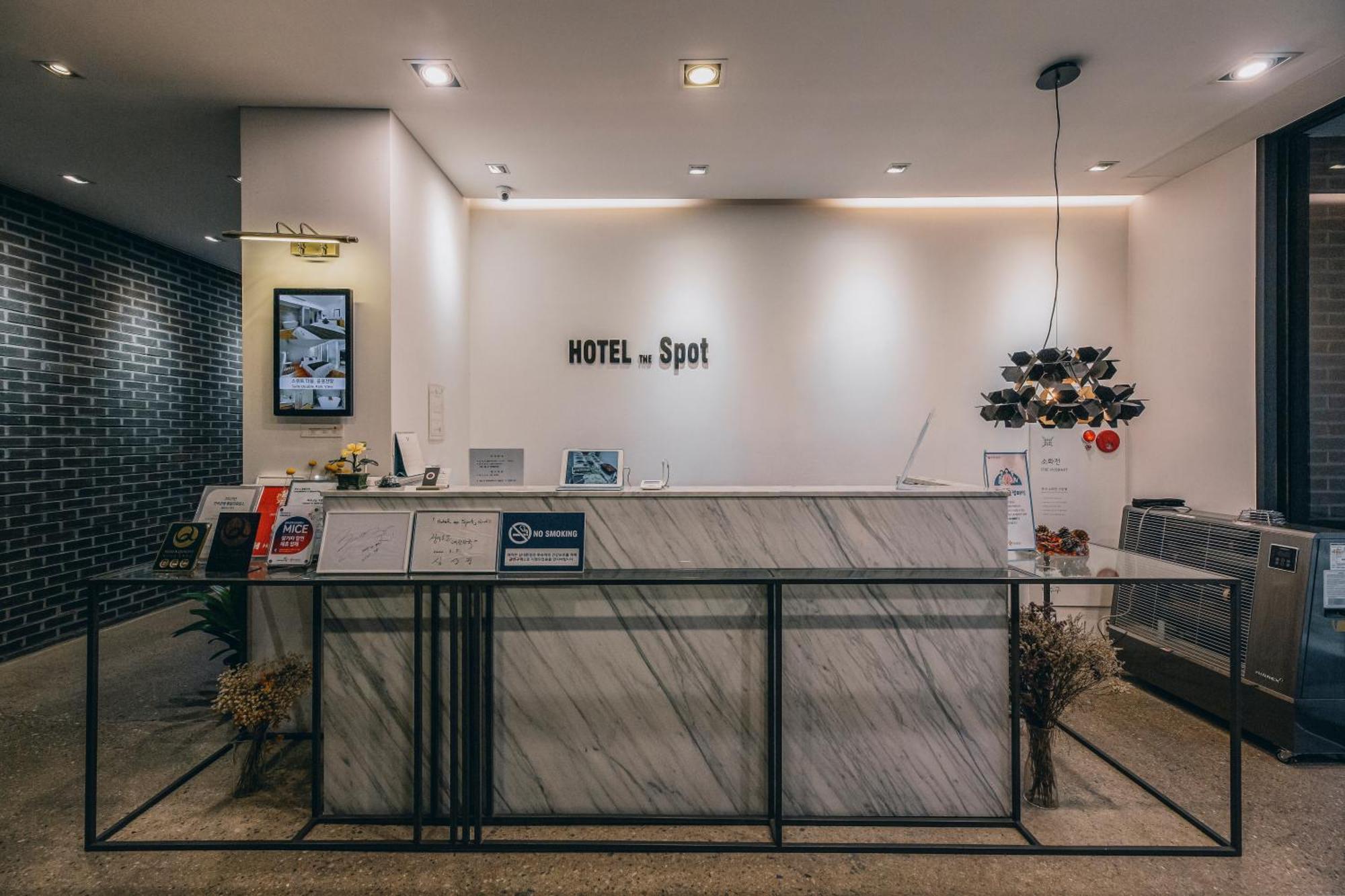 Gwangju Hotel The Spot Gwangju Metropolitan City Bagian luar foto